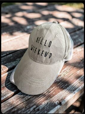 Hello Weekend Women’s Suede Baseball Cap - Pink